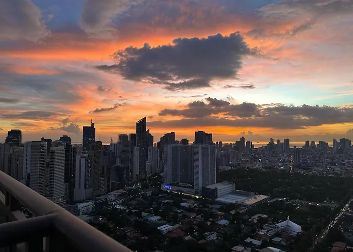 Homestyle Rare Find Corner With 2 Balconies In The Gramercy Residences