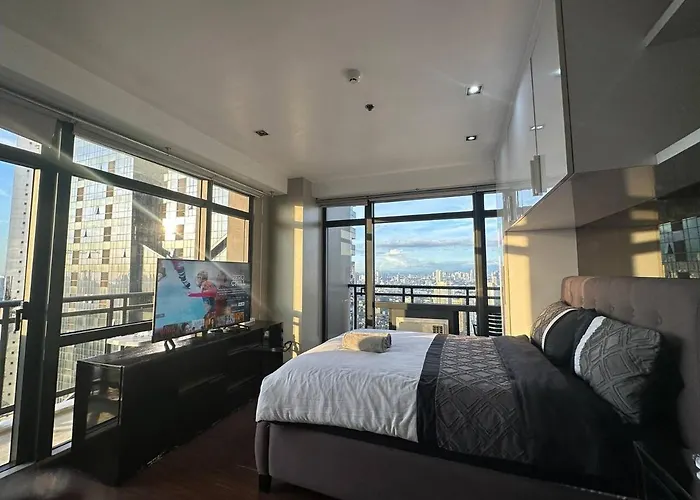Homestyle Rare Find Corner With 2 Balconies In The Gramercy Residences