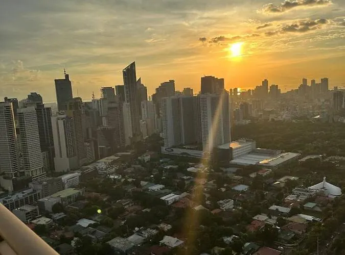 Homestyle Rare Find Corner With 2 Balconies In The Gramercy Residences * Manila