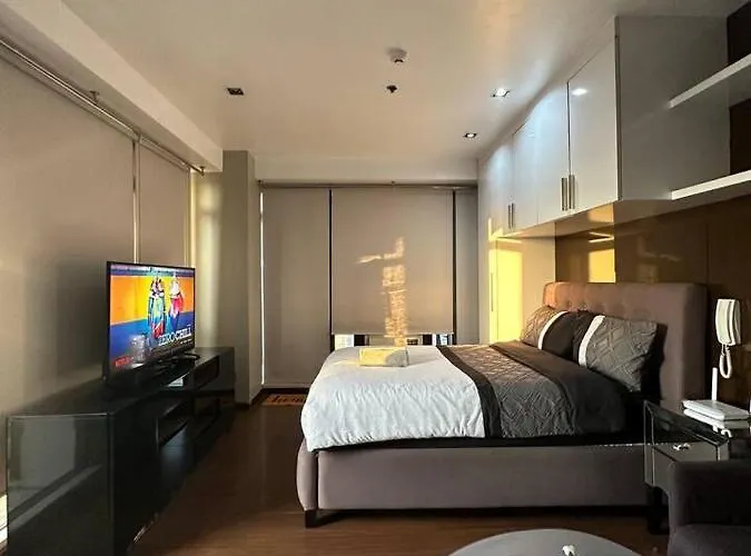 Apartment Homestyle Rare Find Corner With 2 Balconies In The Gramercy Residences *